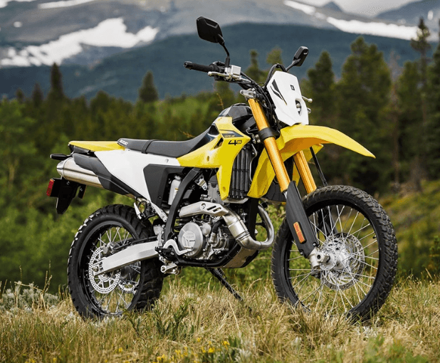 2025 Suzuki DR-Z400SM5-media-2